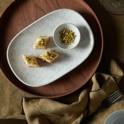 Denby Assiette Modus Marble 17,5x26 Cm 6 Denby Assiette Modus Marble 17,5x26 Cm -Magasin D'Art De La Table De Qualité 44158 01 03 b677421c6e