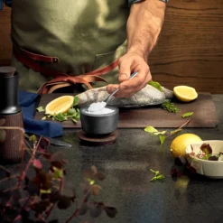 Rosendahl Pot à Sel Avec Couvercle Rå 15 Cl 9 Rosendahl Pot à Sel Avec Couvercle Rå 15 Cl -Magasin D'Art De La Table De Qualité 500807 01 4 EnvironmentImage cae59ca3d3