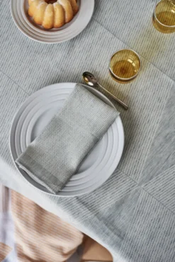 Serviette Metric 47x47 Cm Lot De 4 -Magasin D'Art De La Table De Qualité 503114 01 30 EnvironmentImage 13b7f6fe8b