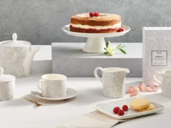 Spode Tasse à Thé Avec Soucoupe Strawberry Thief 28 Cl 10 Spode Tasse à Thé Avec Soucoupe Strawberry Thief 28 Cl -Magasin D'Art De La Table De Qualité 509447 01 4 EnvironmentImage c9408e9444