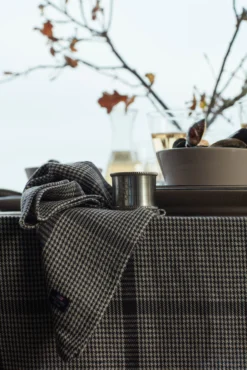 Lexington Serveiette En Tissu Pepita Check Cotton Linen 50x50 Cm 9 Lexington Serveiette En Tissu Pepita Check Cotton Linen 50x50 Cm -Magasin D'Art De La Table De Qualité 512874 01 6 EnvironmentImage a574df68c2