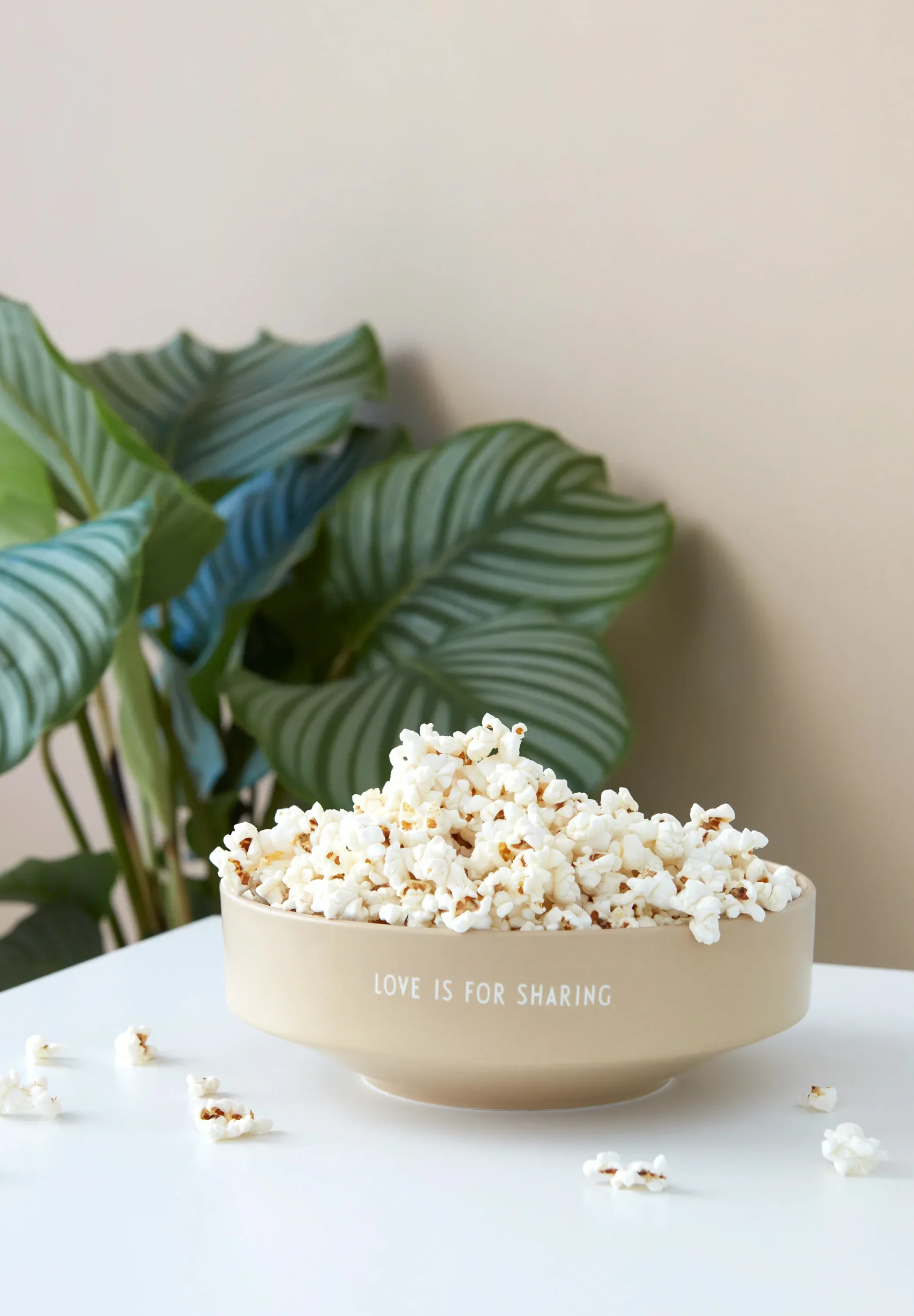 Bol Favori Design Letters Large Ø22 Cm 4 Bol Favori Design Letters Large Ø22 Cm – Image 2