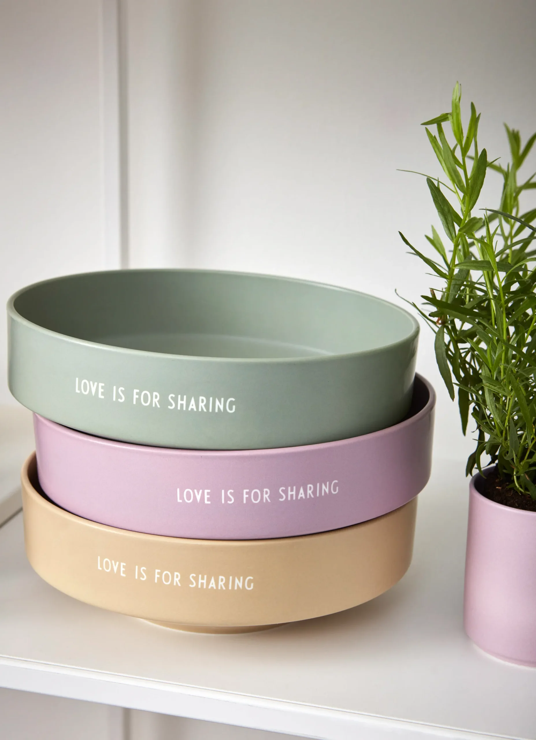 Bol Favori Design Letters Large Ø22 Cm 5 Bol Favori Design Letters Large Ø22 Cm – Image 3