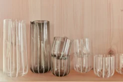 OYOY Carafe à Eau Mizu -Magasin D'Art De La Table De Qualité 566523 01 5 EnvironmentImage f8188d8e37