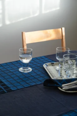 Plateau Dot 22x43 Cm -Magasin D'Art De La Table De Qualité 581759 01 41 EnvironmentImage c20bc5a863