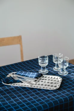 Plateau Dot 22x43 Cm -Magasin D'Art De La Table De Qualité 581759 01 43 EnvironmentImage 60a46e8031