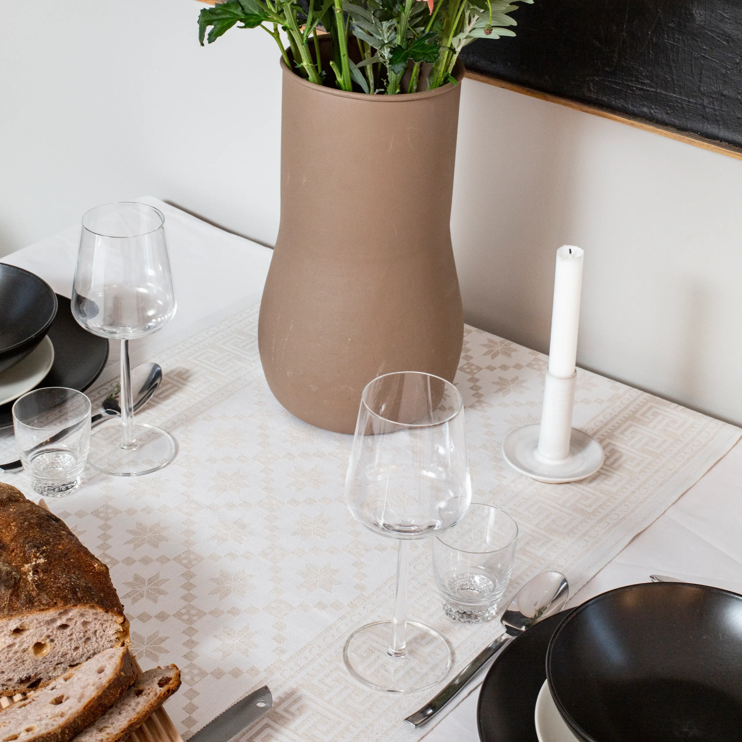 Chemin De Table Åttebladrose 50x150 Cm 4 Chemin De Table Åttebladrose 50x150 Cm – Image 2