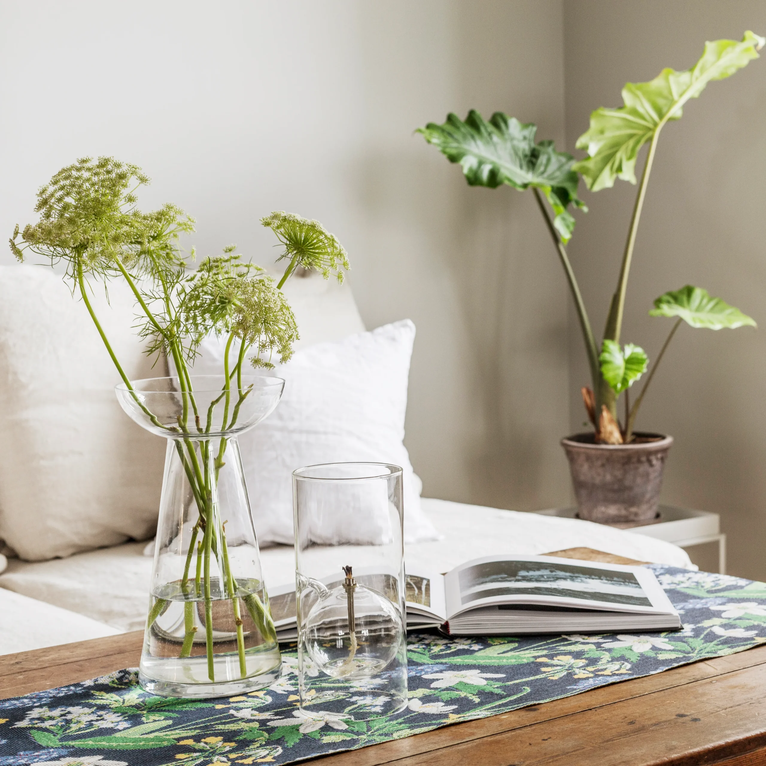 Chemin De Table Spring 4 Chemin De Table Spring – Image 2