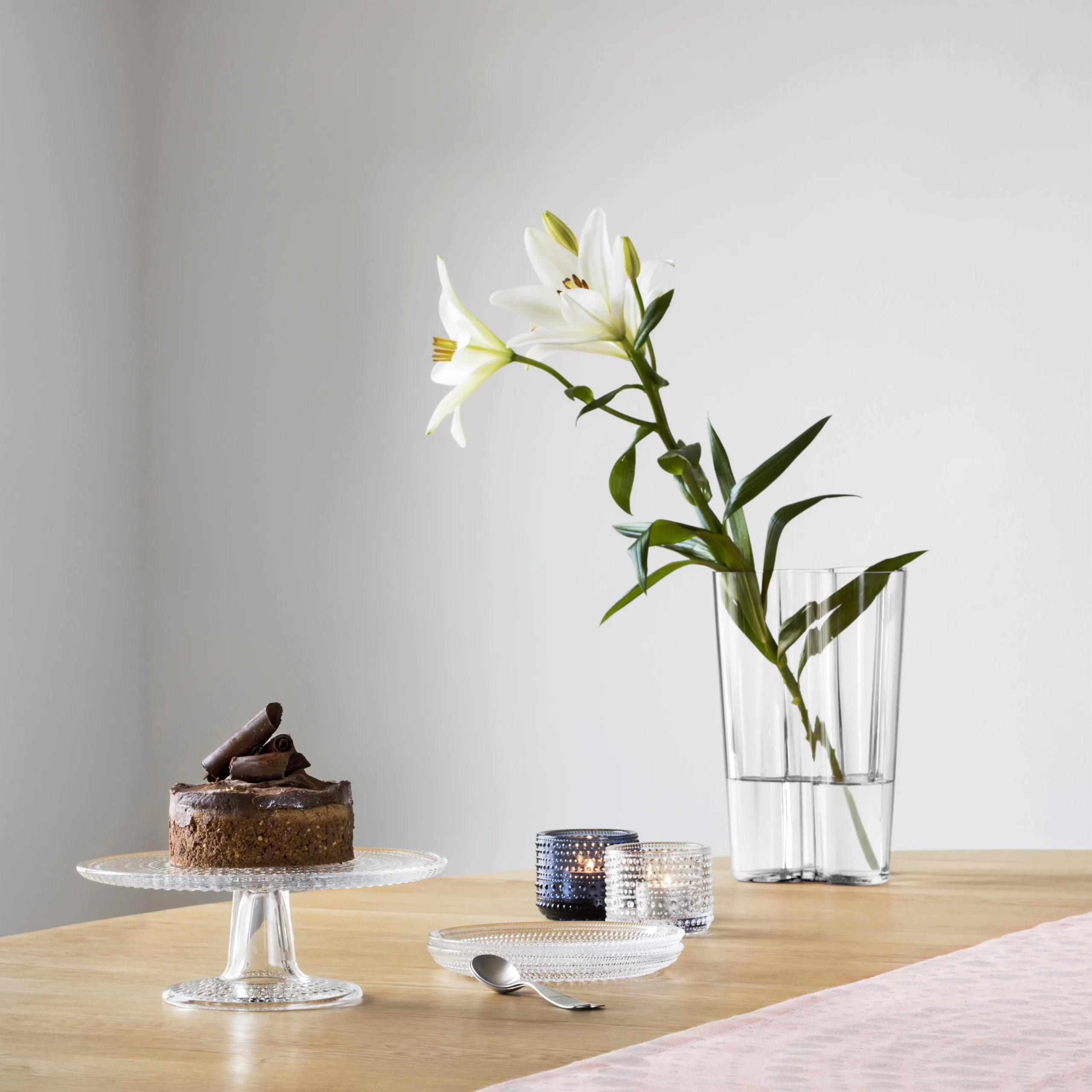 Iittala Présentoir à Gâteau Kastehelmi 4 Iittala Présentoir à Gâteau Kastehelmi – Image 2