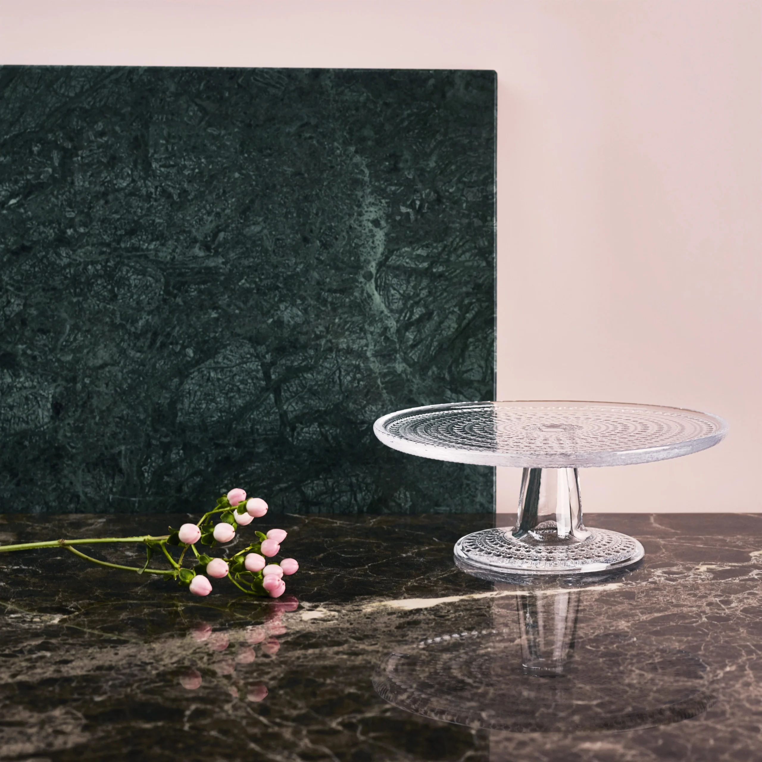 Iittala Présentoir à Gâteau Kastehelmi 5 Iittala Présentoir à Gâteau Kastehelmi – Image 3