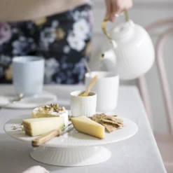 Kähler Assiette à Gâteau Avec Pied Hammershøi Ø30 Cm -Magasin D'Art De La Table De Qualité p 31795 01 02 db8ba0d0ea